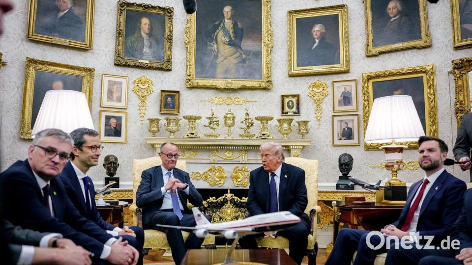 Auch Vizepräsident JD Vance war im Oval Office wieder dabei. Bild: Kay Nietfeld/dpa