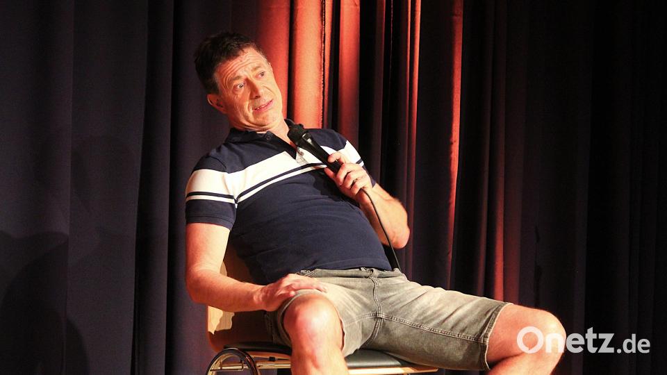 Kabarettist Rolf Miller begeisterte am Sonntagabend in Kemnath. Bild: stg
