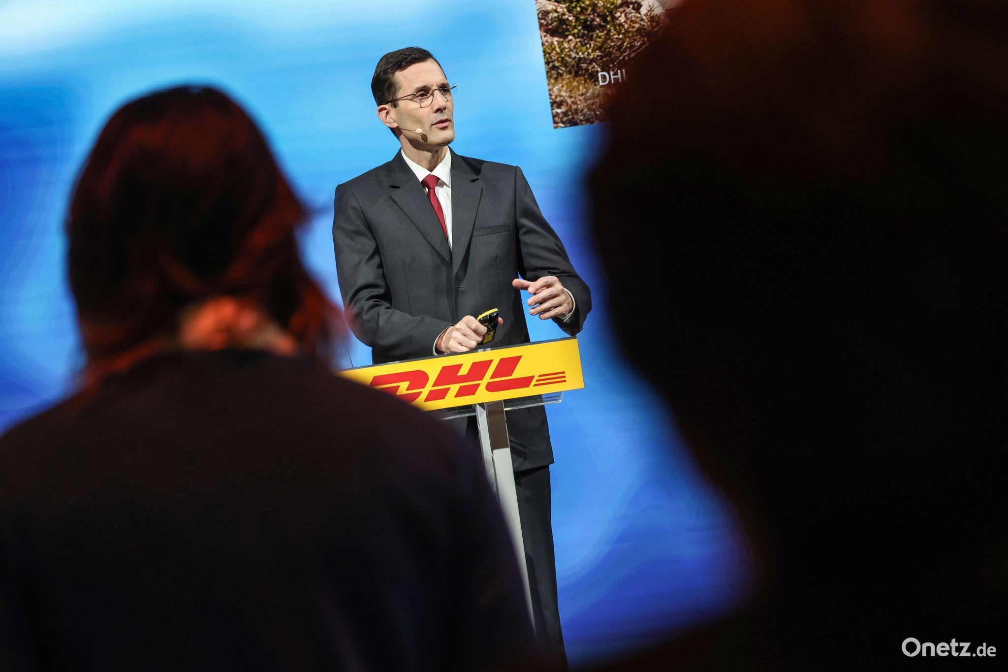 DHL-Chef Tobias Meyer sieht sein Unternehmen gut aufgestellt. Bild: Oliver Berg/dpa