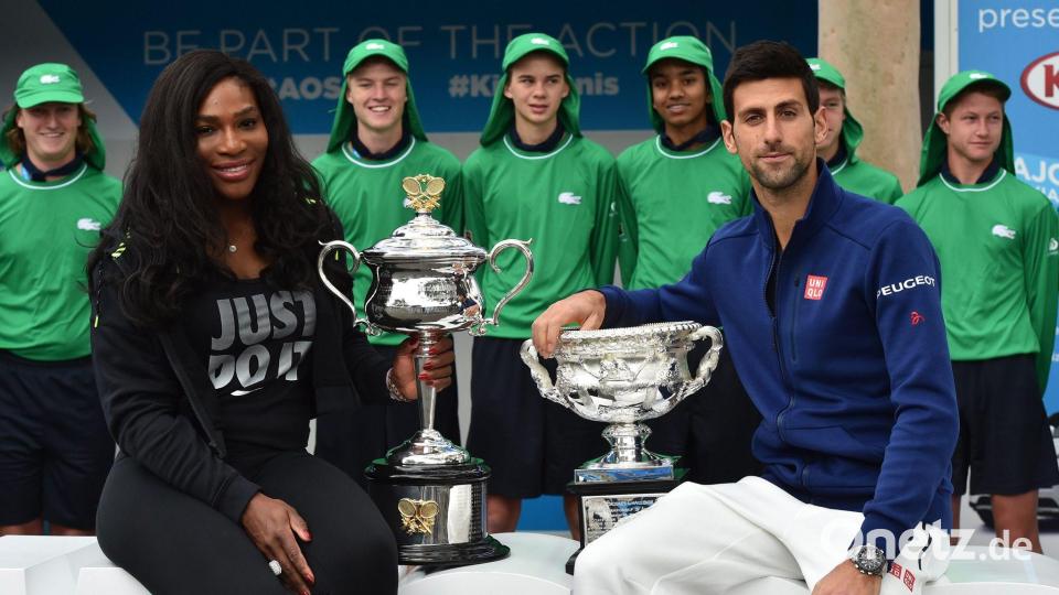 Serena Williams und Novak Djokovic gewannen 2016 jeweils den Titel bei den Australian Open. (Archivbild) Bild: picture alliance / dpa