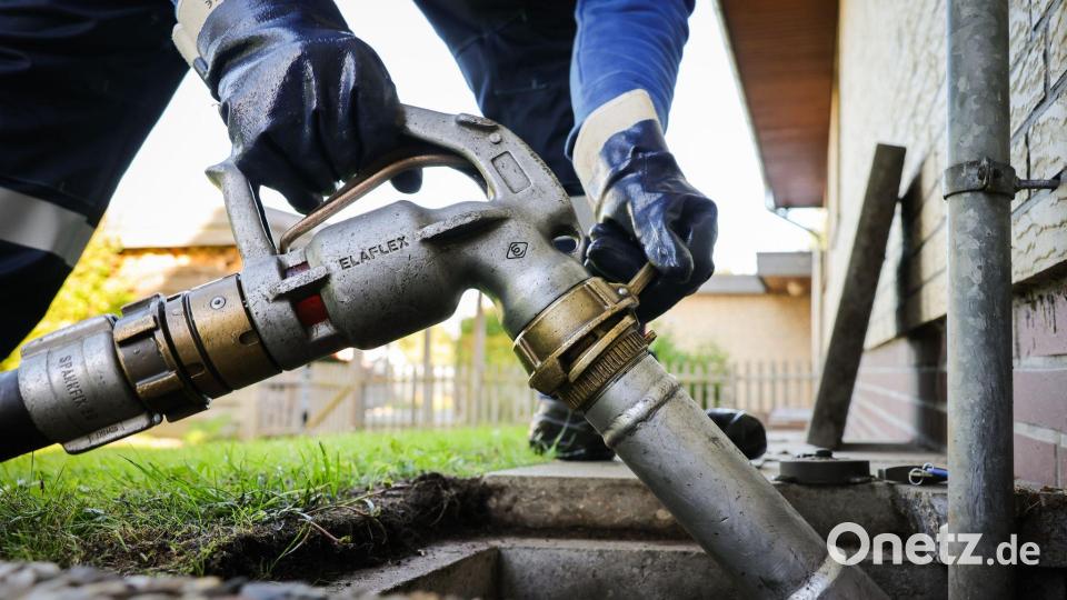 Auch Heizöl wird immer teurer. (Archivbild) Bild: Christian Charisius/dpa
