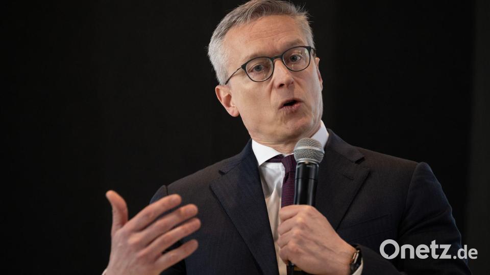 Bundesdigitalminister Karsten Wildberger bei der Eröffnung des KI-Zentrums von Google in Berlin. Bild: Soeren Stache/dpa