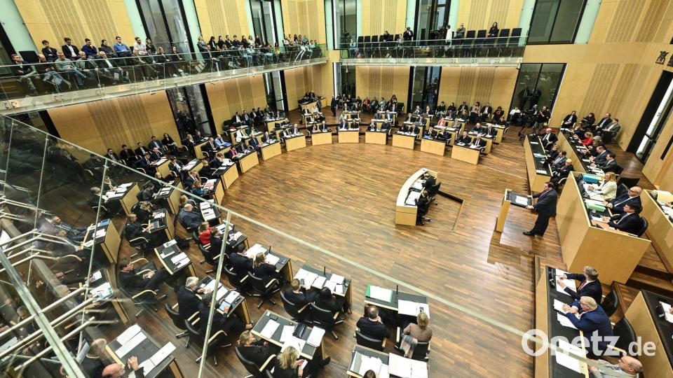 Der Bundesrat segnet Gesetze zum Schutz kritischer Infrastruktur und zur Reform des Luftsicherheitsgesetzes ab. (Archivbild) Bild: Britta Pedersen/dpa