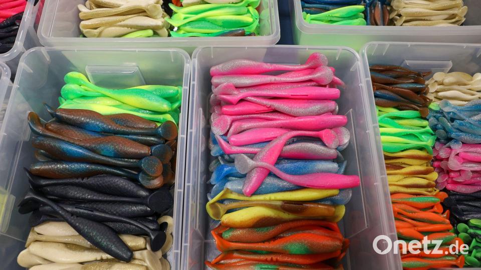 Auch die Angelbranche hat Frauen als Zielgruppe auf dem Schirm. (Symbolbild) Bild: Peter Gercke/dpa