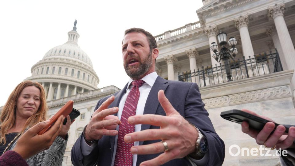 Senator Markwayne Mullin soll künftig das Heimatschutzministerium leiten. Bild: J. Scott Applewhite/AP/dpa