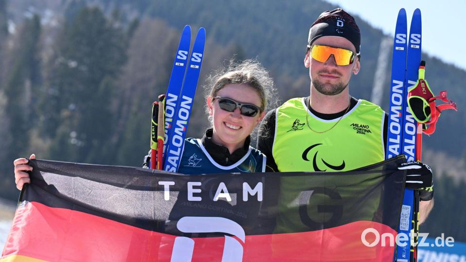 Wenig später jubelte auch Leonie Walter mit Guide Christian Krasman. Bild: Martin Schutt/dpa