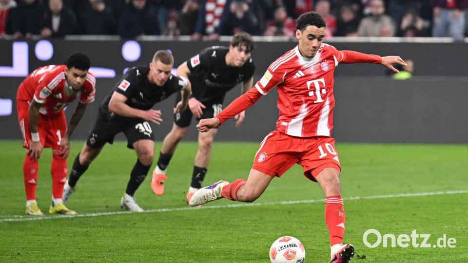 Jamal Musiala trifft als Vertreter von Harry Kane vom Elfmeterpunkt. Bild: Harry Langer/dpa