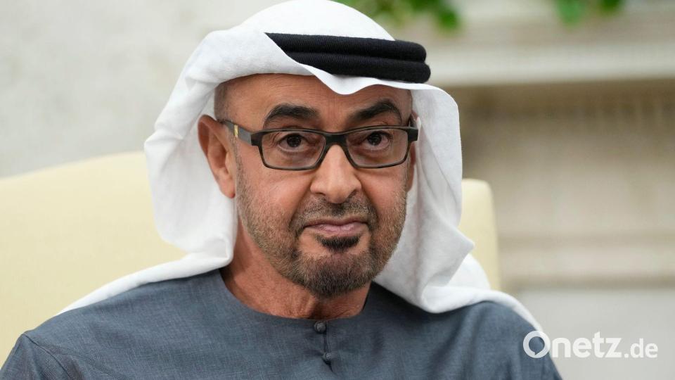 Der emiratische Präsident gibt sich stark angesichts von Irans Angriffen. (Archivbild) Bild: Susan Walsh/AP/dpa