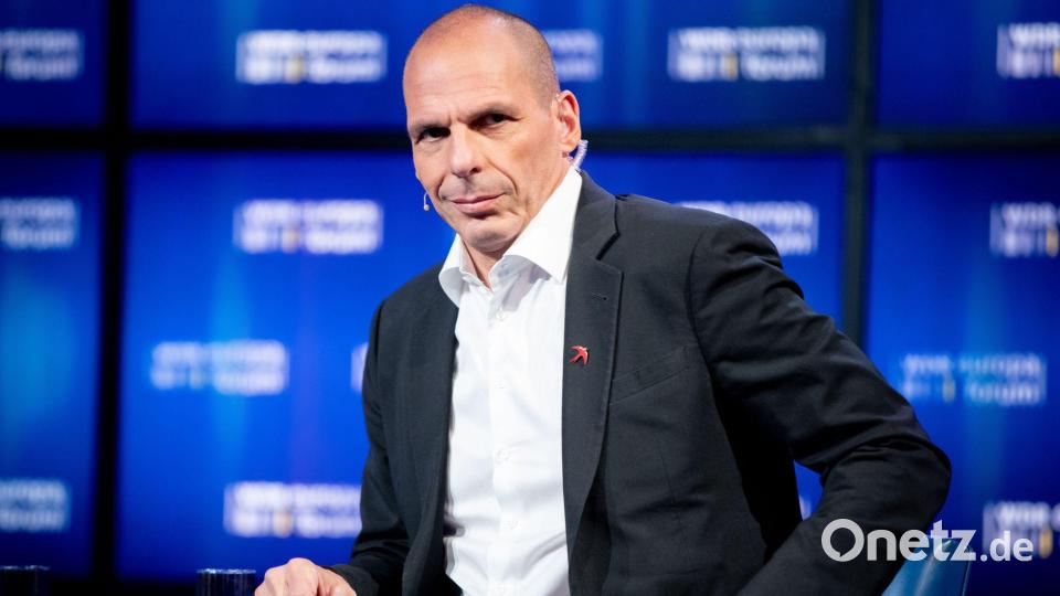 Ist froh, das „chauvinistische Schwein“ in sich los zu sein: Yanis Varoufakis. (Archivbild) Bild: Kay Nietfeld/dpa