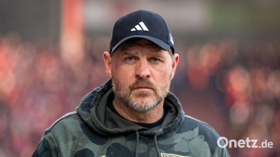 Steffen Baumgarts Team spielte lange in Unterzahl. Bild: Soeren Stache/dpa