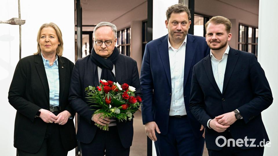 Bemühtes Lächeln in der SPD-Spitze. Bild: Tobias Schwarz/AFP POOL/dpa