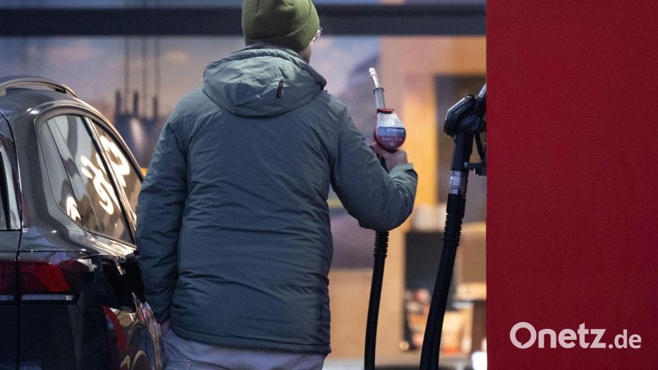 Der Anstieg der Spritpreise hat sich zuletzt verlangsamt. Bild: Sebastian Kahnert/dpa