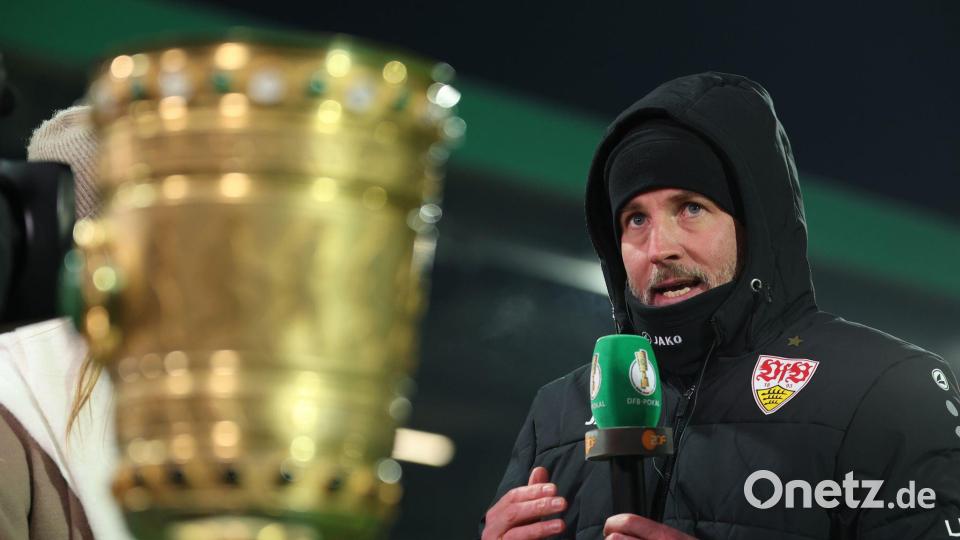 Sebastian Hoeneß trifft mit dem VfB Stuttgart im Pokal-Halbfinale auf den SC Freiburg - an einem Donnerstag und nicht am Dienstag oder Mittwoch. (Archivbild) Bild: Christian Charisius/dpa