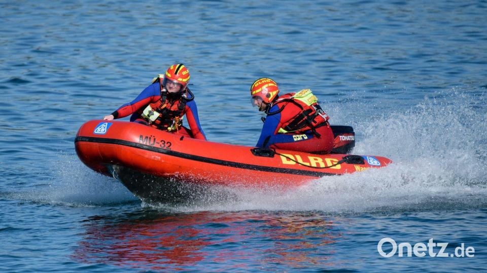 84 Menschen sind 2025 im Freistaat ertrunken. (Symbolbild) Bild: Matthias Balk/dpa