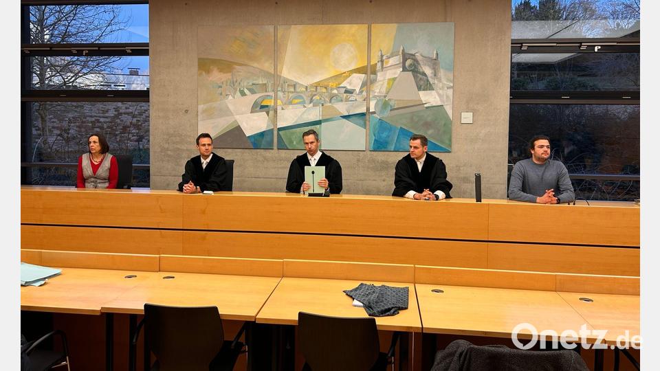 Mehr als drei Jahrzehnte nach einem Verbrechen sprach das Gericht einen Mann schuldig. (Archivbild) Bild: Angelika Resenhoeft/dpa