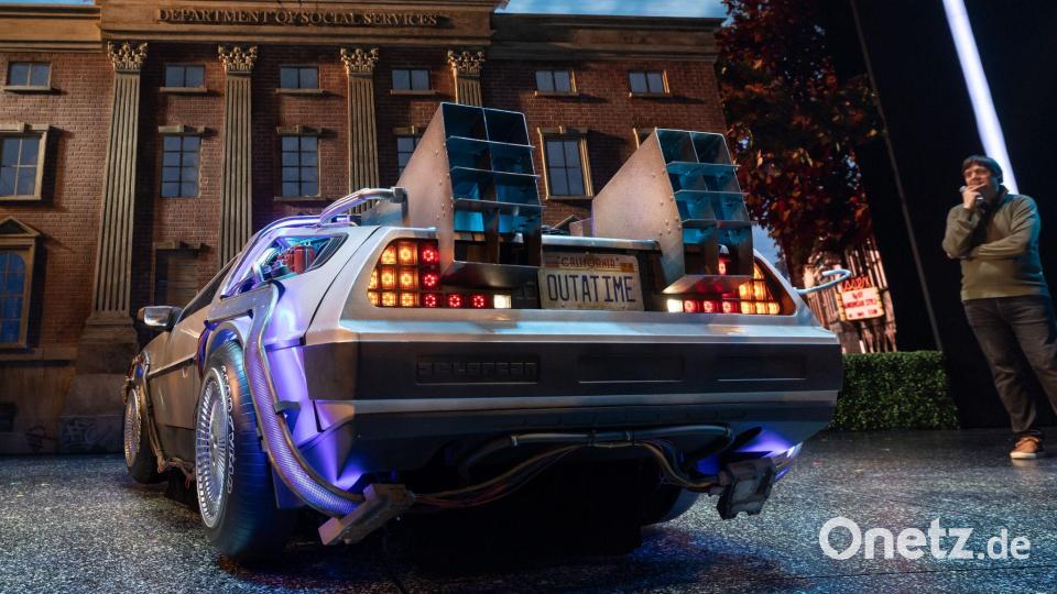 Insgesamt ein Jahr hat der Bau des Bühnenwagens gedauert. Bild: Ulrich Perrey/dpa