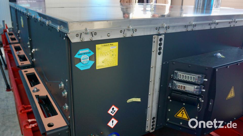 Bei Siemens Mobility in Luhe-Wildenau werden Batterien für Züge gebaut – sie sind deutlich größer und robuster als die für E-Autos. Archivbild: jut
