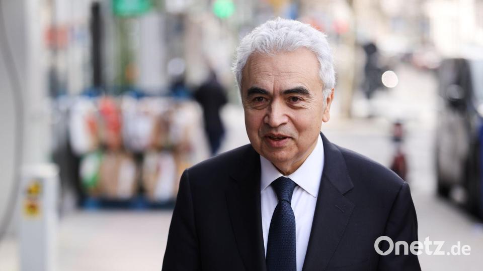 Die IEA hat bereits fünfmal gemeinsam Öl aus Notreserven freigegeben. (Archivbild) Bild: Omar Havana/AP/dpa