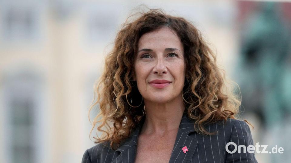 Laut Schauspielerin Clelia Sarto kann die ZDF-Serie dabei helfen, mit Vorurteilen aufzuräumen. (Archivbild) Bild: Michael Sohn/POOL AP/dpa