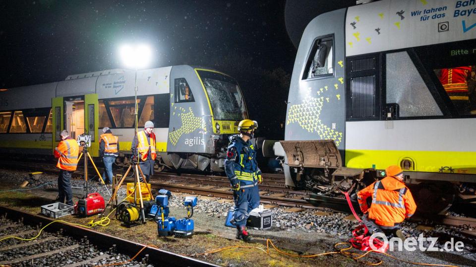 Zahlreiche Einsatzkräfte waren vor Ort. Bild: Daniel Vogl/dpa