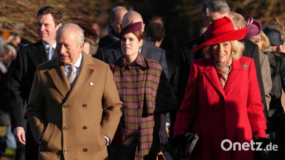 Weihnachten feierten die beiden im vergangenen Jahr noch traditionell an der Seite der Königsfamilie in Sandringham. (Archivbild) Bild: Jon Super/AP/dpa