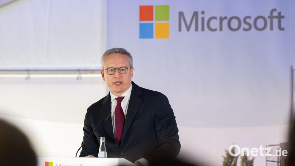 Bundesdigitalminister Karsten Wildberger war beim Spatenstich als Gast dabei. Bild: Benjamin Westhoff/dpa