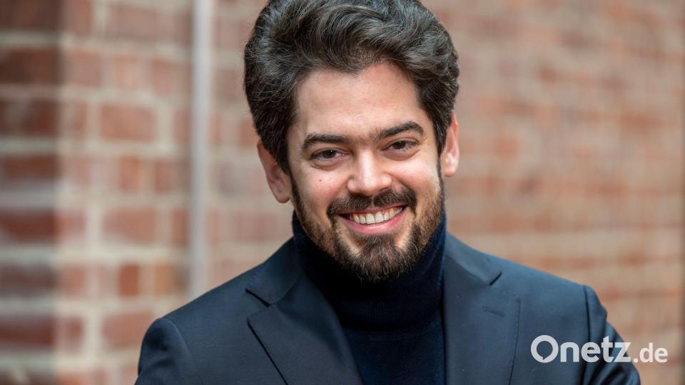 Lahav Shani ist mit der neuen Saison endgültig in München angekommen. Bild: Peter Kneffel/dpa