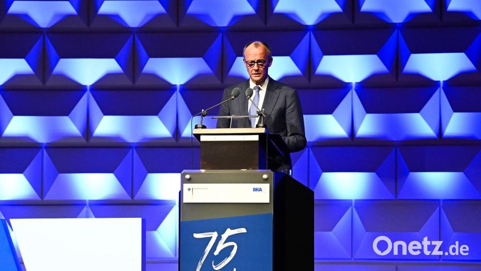 Der Kanzler bezeichnete das BKA als Erfolgsgeschichte. Bild: Soeren Stache/dpa