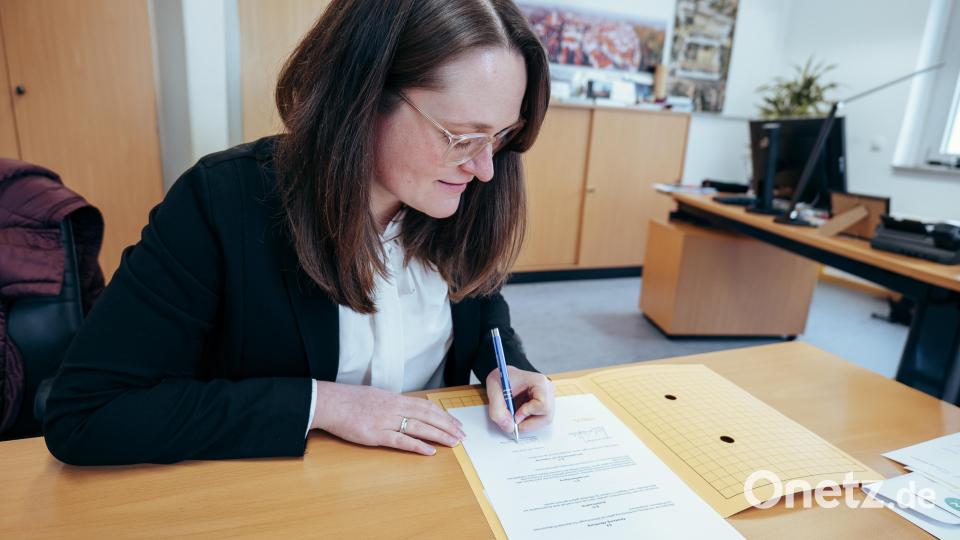 Nachdem sie bereits mehrere Jahre im Institut für Nachhaltigkeit und Ethik an der Hochschule tätig war, wechselt Laura Völkl nun zu einer neuen Aufgabe. Bild: Katrin Hirmer/ OTH Amberg-Weiden