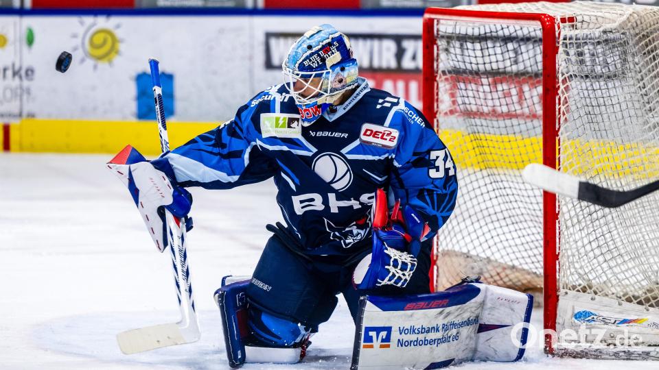 Michael McNiven bleibt bei den Blue Devils Weiden. Bild: Tobias Neubert