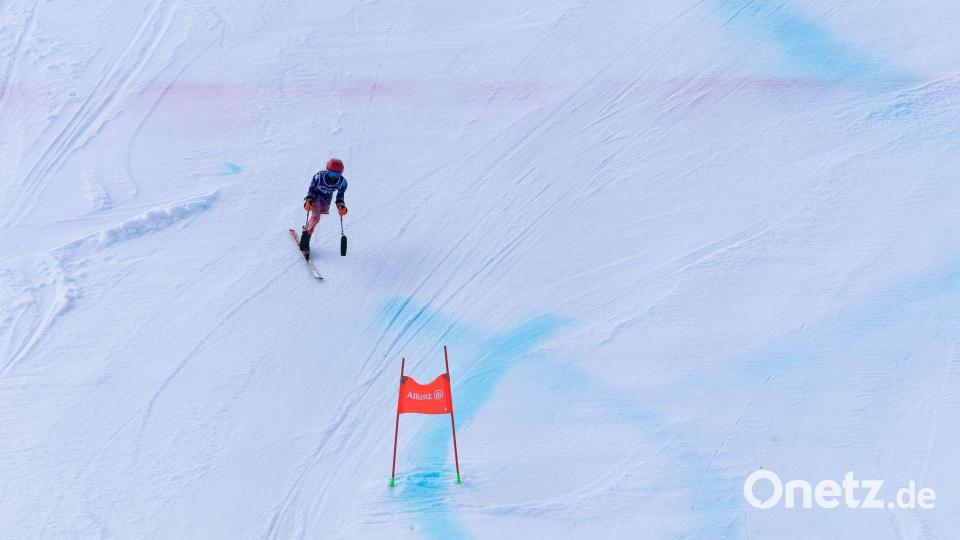 Für die Geschichtsbücher: Haitianer Ralf Etienne fährt bei Winter-Paralympics. Bild: Philipp von Ditfurth/dpa