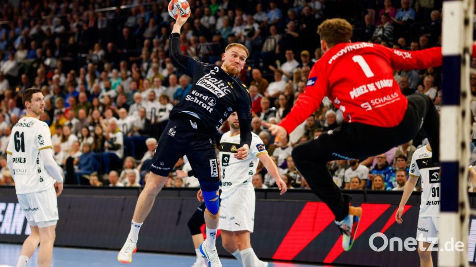 Simon Pytlick spielte mit der SG Flensburg-Handewitt das 116. Derby gegen den THW Kiel. (Archivbild) Bild: Frank Molter/dpa