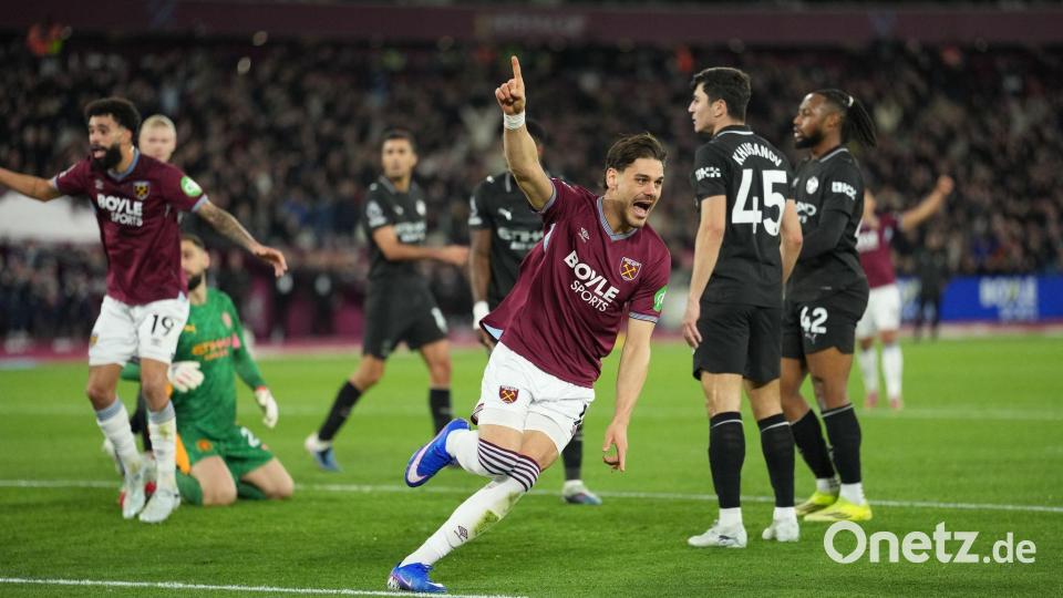Konstantinos Mavropanos (M) von West Ham United ärgerte Man City mit seinem Tor. Bild: Dave Shopland/AP/dpa