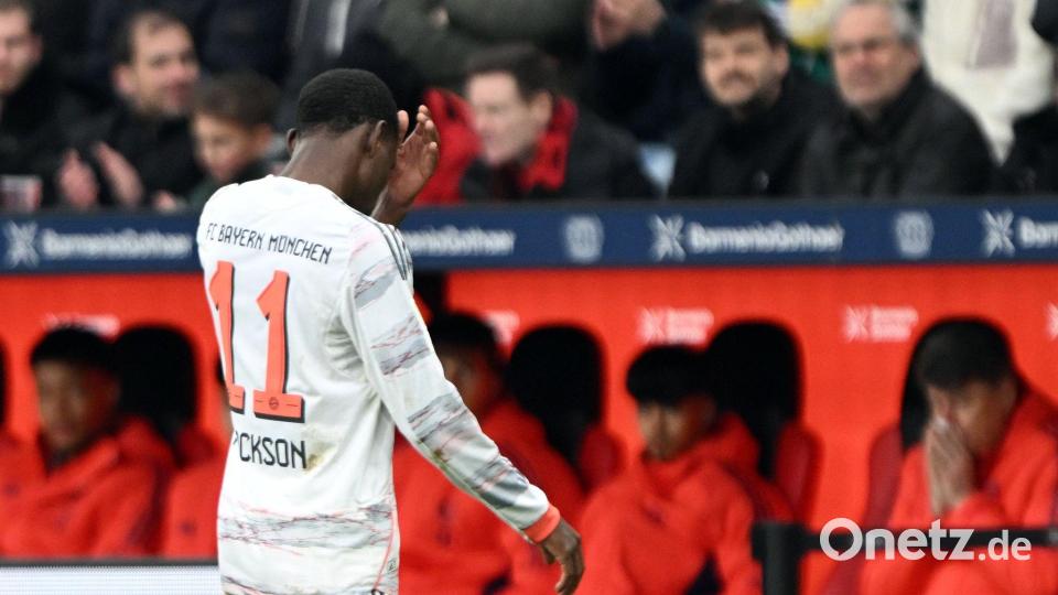 Musste nach einer Roten Karte vorzeitig vom Platz: Nicolas Jackson. Bild: Federico Gambarini/dpa