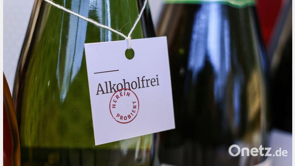 Alkoholfreier Wein liegt im Trend. (Symbolfoto) Bild: Oliver Berg/dpa/dpa-tmn
