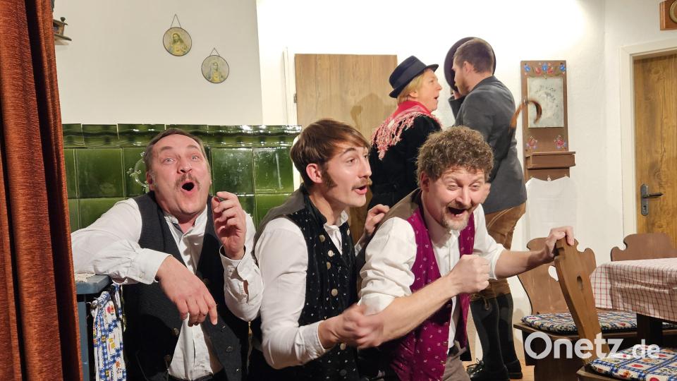 Die drei "Eisbären" wollen – noch – nicht heiraten. Bild: ga