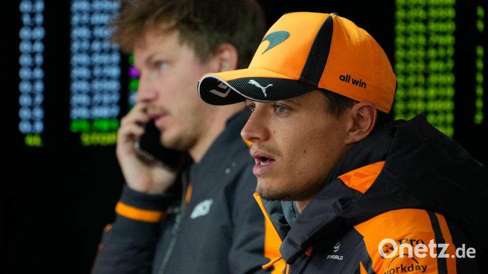 Lando Norris kann in Shanghai gar nicht losfahren. Bild: Vincent Thian/AP/dpa
