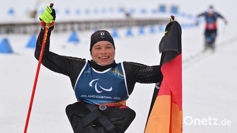 Jubelt über ihre vierte Medaille: Anja Wicker. Bild: Martin Schutt/dpa
