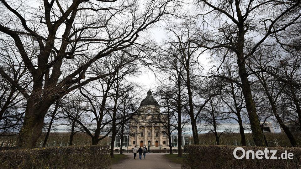 In Bayern bleibt es trüb. Bild: Felix Hörhager/dpa