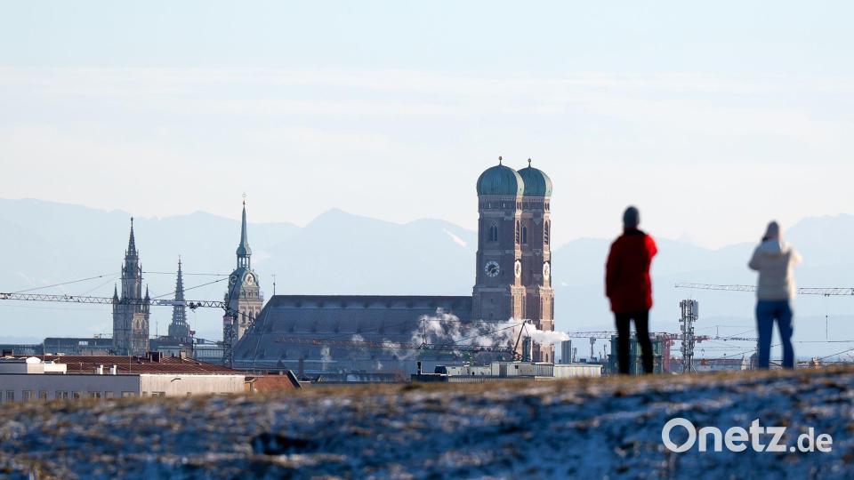 Kirchtürme prägen das Bild Münchens. Der Anteil an Katholiken an der Stadtbevölkerung beträgt noch 24 Prozent. (Symbolbild) Bild: Sven Hoppe/dpa