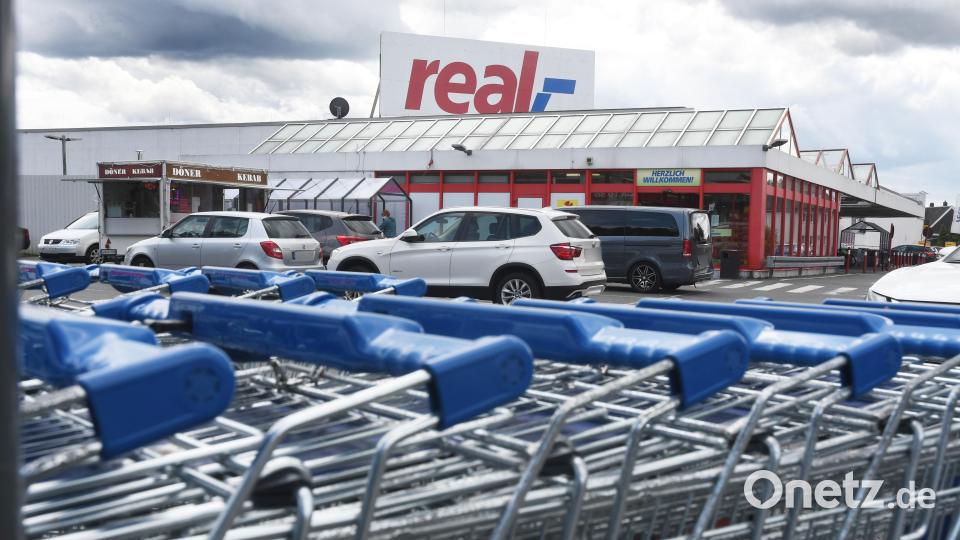 Der Real-Markt in Weiden machte im April 2024 zu. Im Sommer 2025 begannen die Abbrucharbeiten. Archivbild: Gabi Schönberger