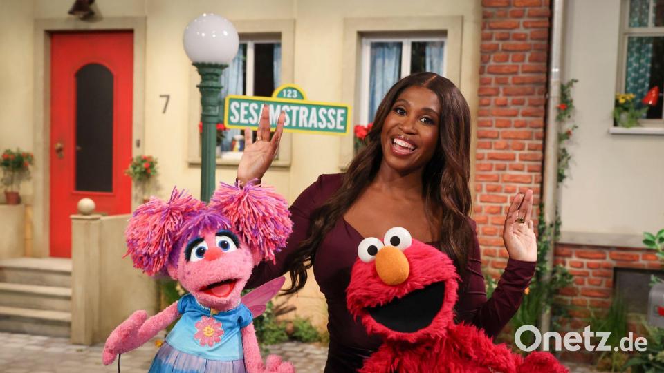 „Let's Dance“-Jurorin Motsi Mabuse ist auch mit dabei. Bild: Christian Charisius/dpa