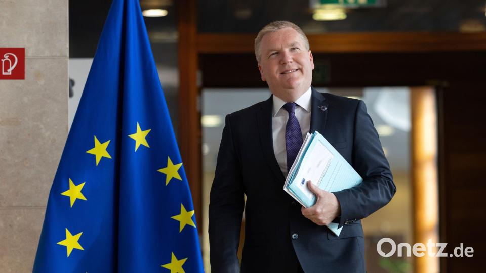 EU-Kommissar McGrath sieht den Schutz der Arbeitnehmerrechte gewährleistet. (Archivbild) Bild: Omar Havana/AP/dpa