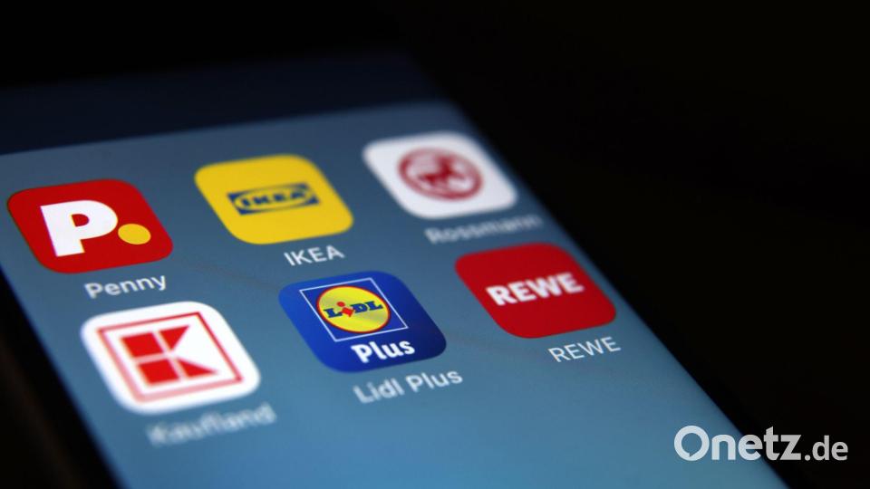 Viele Lebensmittelhändler setzen auf Apps, um Kunden fester an sich zu binden. Bild: Karl-Josef Hildenbrand/dpa