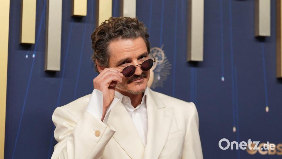 Bei den Oscars ohne Bart, bei den Emmy Awards im September noch mit Moustache: Pedro Pascal. (Archivbild) Bild: Jae C. Hong/Invision/AP/dpa