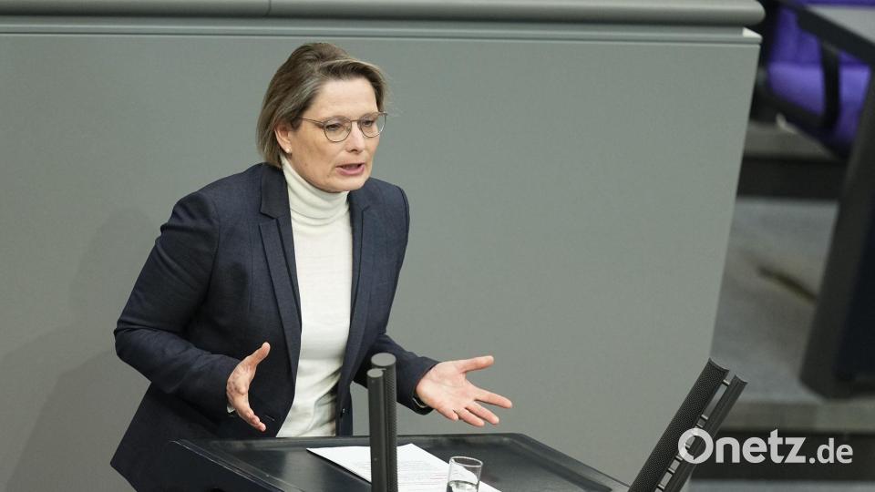 Entstanden ist der Gesetzentwurf zu den Haftungsfragen im Haus von Justizministerin Stefanie Hubig. Die SPD-Politikerin ist in der Bundesregierung auch verantwortlich für den Verbraucherschutz. (Archivbild) Bild: Michael Kappeler/dpa