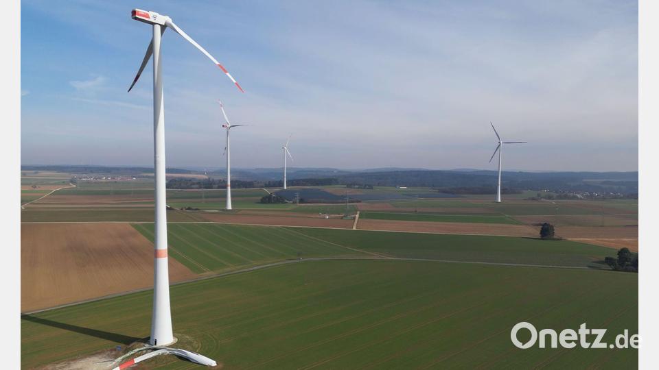 Die beschädigte Windkraftanlage im Bürgerwindpark. Bild: Daniel Löb/dpa