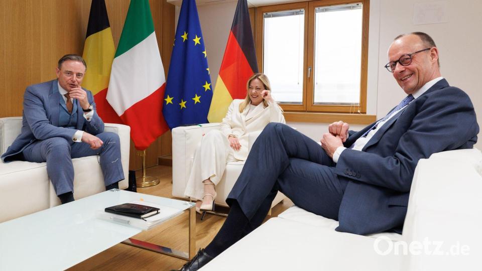 Meloni, Merz und De Wever treffen sich zum EU-Gipfelauftakt in Brüssel Bild: Benoit Doppagne/Belga/dpa