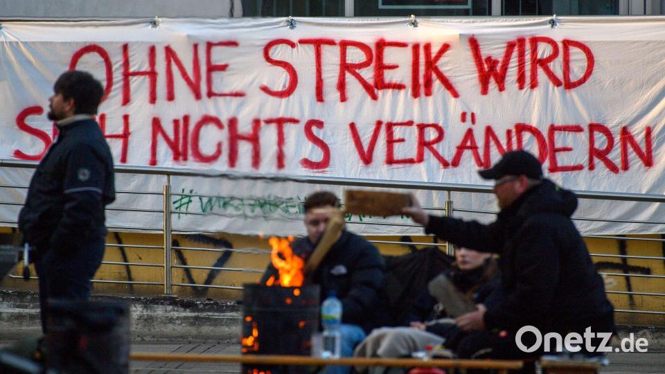 „Ohne Streik keine Veränderung“: Verdi legt Nahverkehr, wie hier in Magdeburg,  in mehreren Bundesländern lahm Bild: Klaus-Dietmar Gabbert/dpa