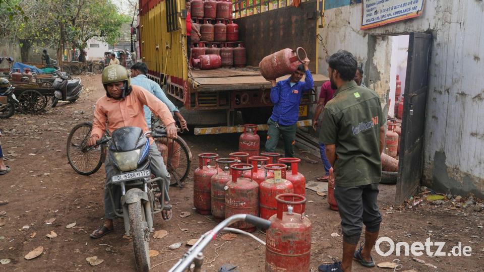 Indiens Arbeiter spüren Gas-Krise durch Hormus-Sperre Bild: Manish Swarup/AP/dpa